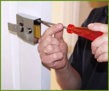 Neighborhood Locksmith Services St Louis, MO 314-513-0034 - 10-lock-smiths